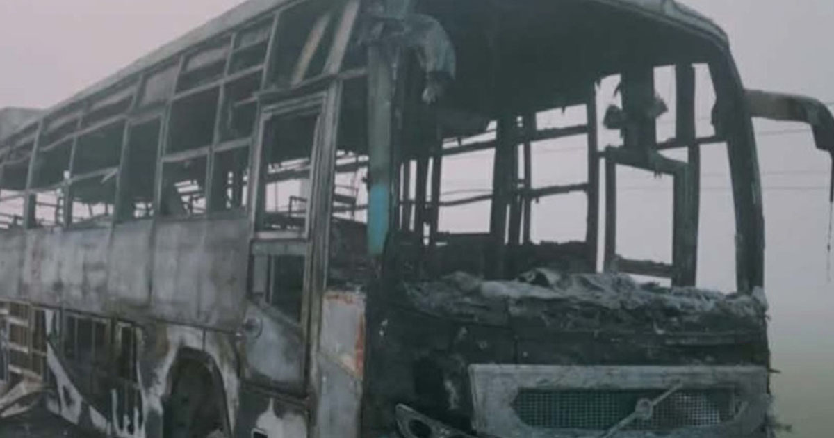 काठमाडौंबाट सुर्खेततर्फ जाँदै गरेको बसमा आगलागी