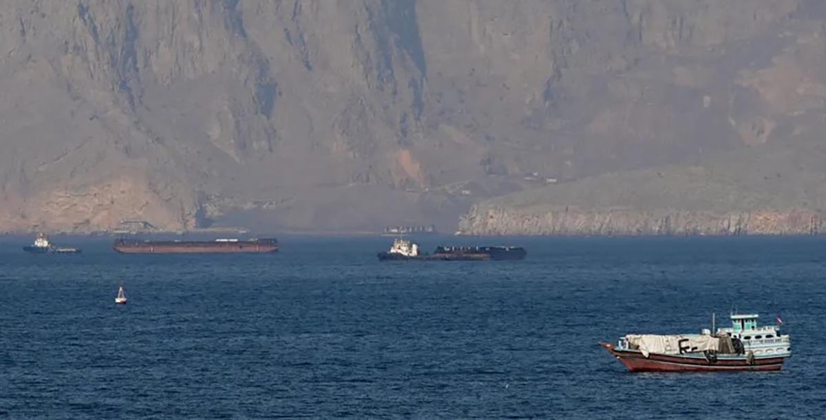 हर्मुज पुनः बन्द गर्ने इरानको निर्णय, इन्धनको विश्वव्यापी मूल्य बढ्ने त्रास