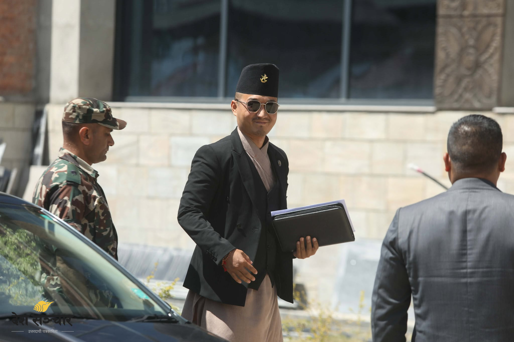 गृहमन्त्री सुधन गुरुङले दिए राजीनामा