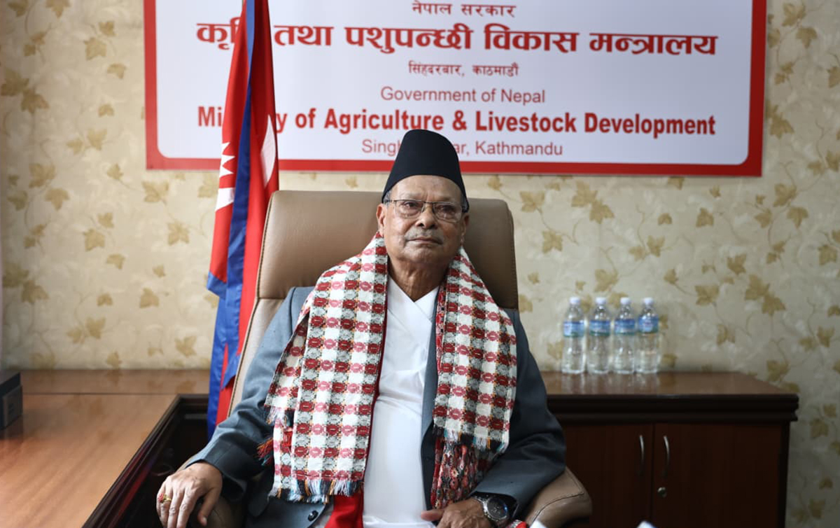 अन्तरीम सरकारको निर्णय तोड्दै मन्त्री परियारको निजी सचिवालयमा स्वकीय उप–सचिव नियुक्ति