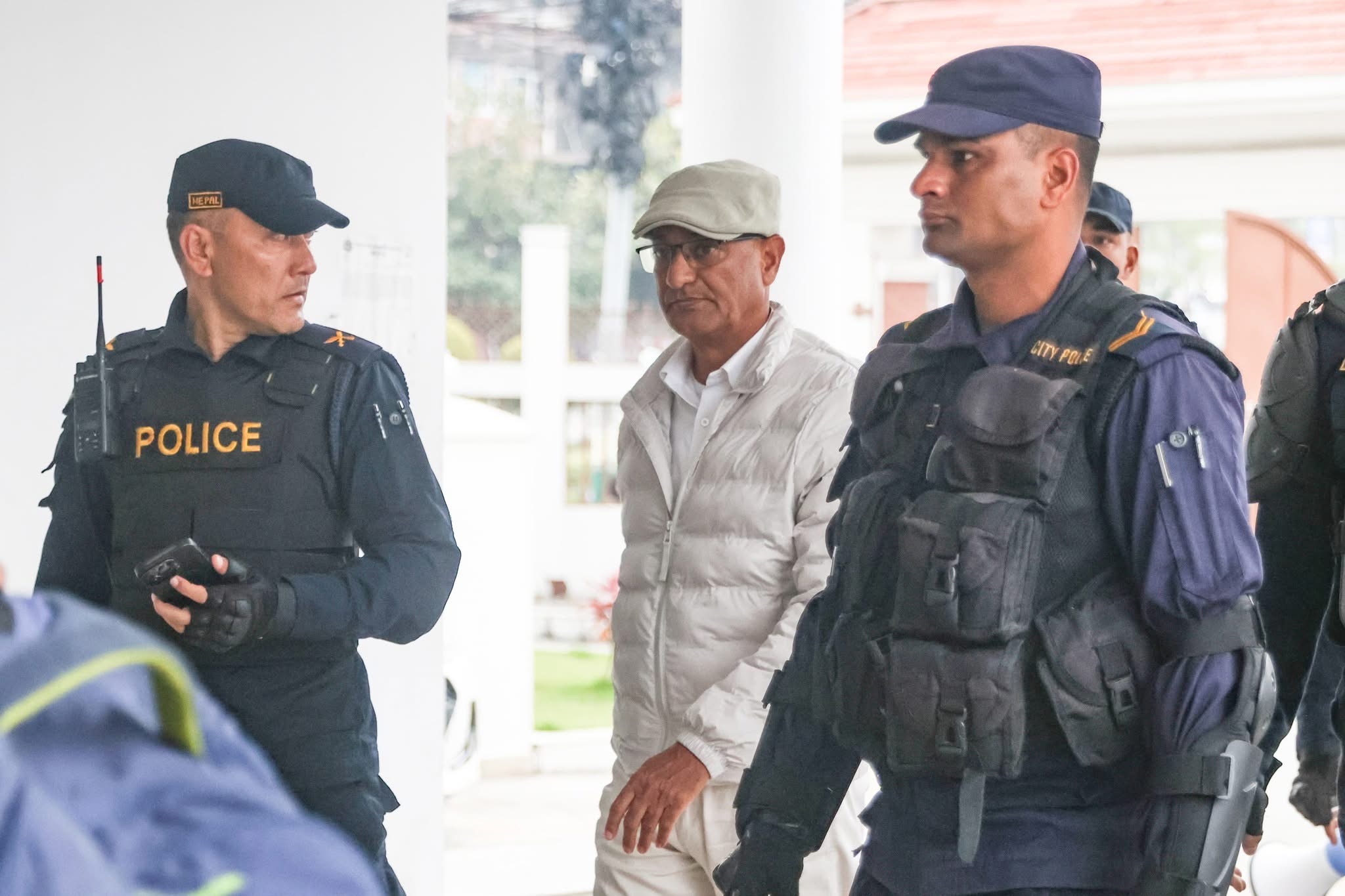 रमेश लेखकको रिटमा कारण देखाउ आदेश जारी, रिहा गर्न अस्वीकार